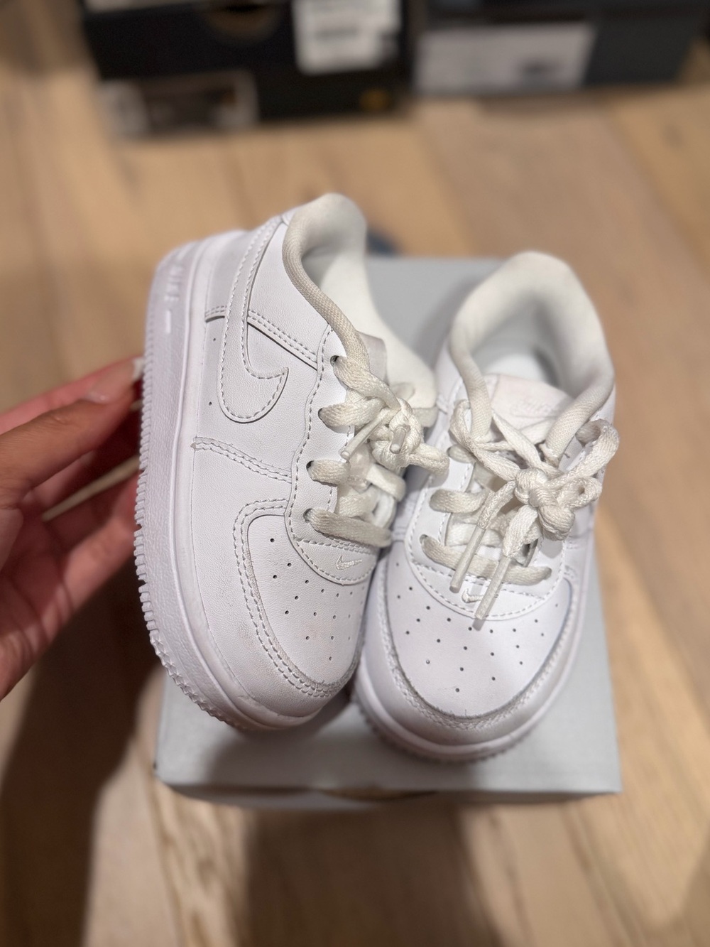 Nike White Kids Low-Top Sneakers